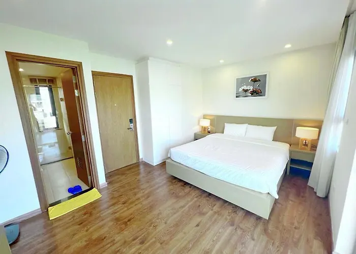 Private In Bai Chay Apartment Hạ Long