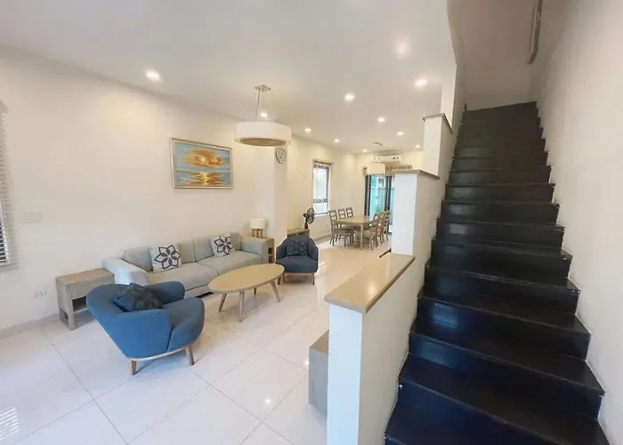 Private In Bai Chay * Hạ Long