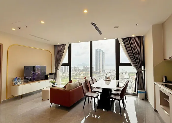 Private In Bai Chay Apartment Hạ Long